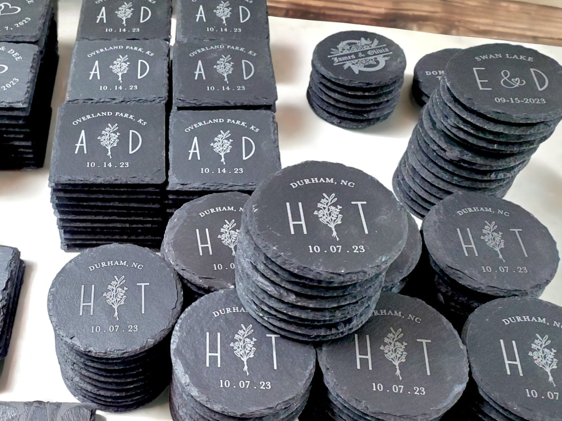 Wedding Guest Favors, Custom Slate Coasters, Unique, Wedding Guest Gifts, Engraved Stone, Personalized Text