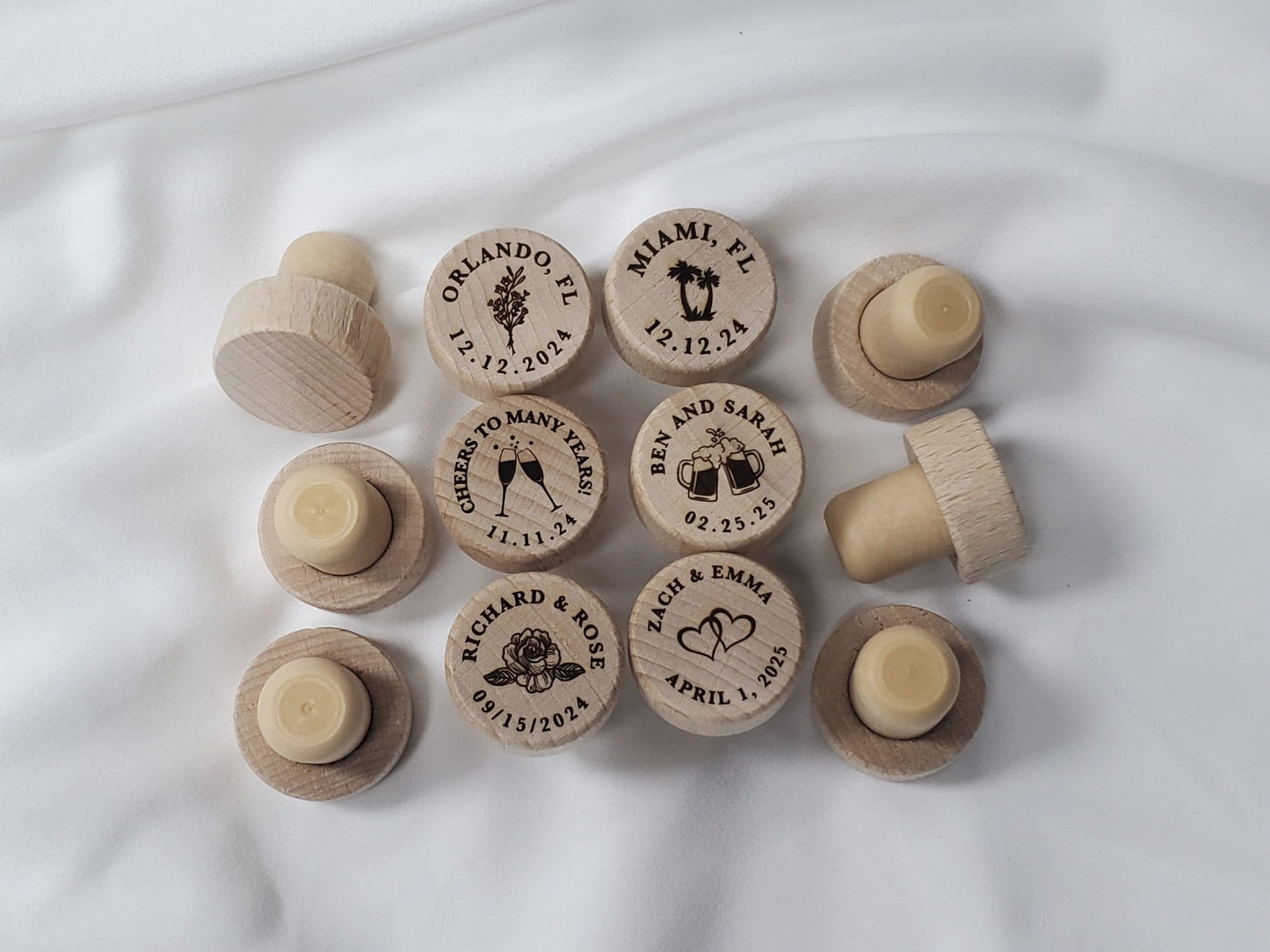 Personalized Wine Stopper Wedding Favor, Synthetic Cork Wine Stopper With Laser Engraved Wood Top, 19.5mm Snugly Fits Standard Wine Bottles